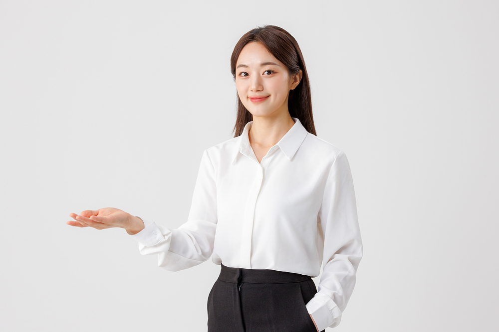 자료를 설명하는 사람